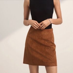 Aritzia Babaton vegan suede brown mini skirt